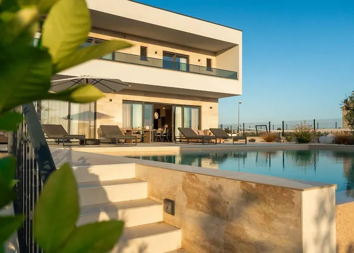 Freiheit By Interhome Mala Cista