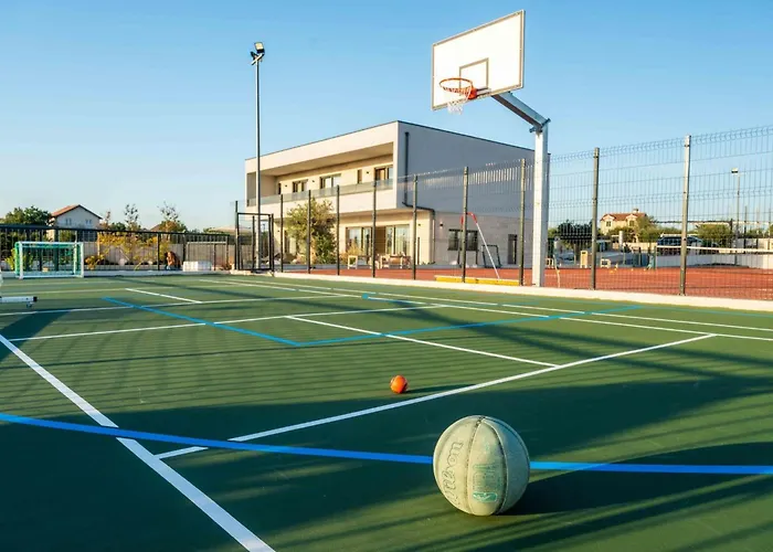 Freiheit By Interhome Mala Cista